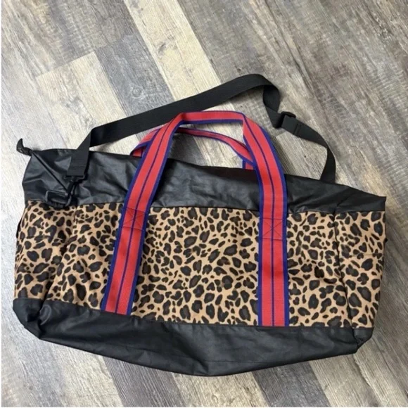 Victoria Secret PINK Travel Duffle Gym Bag Large Animal Print Logo - Picture 7 of 10